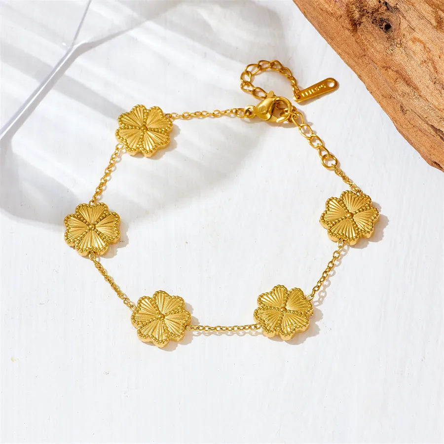 Beautiful 18K Gold Plated Clover Bracelet image 1